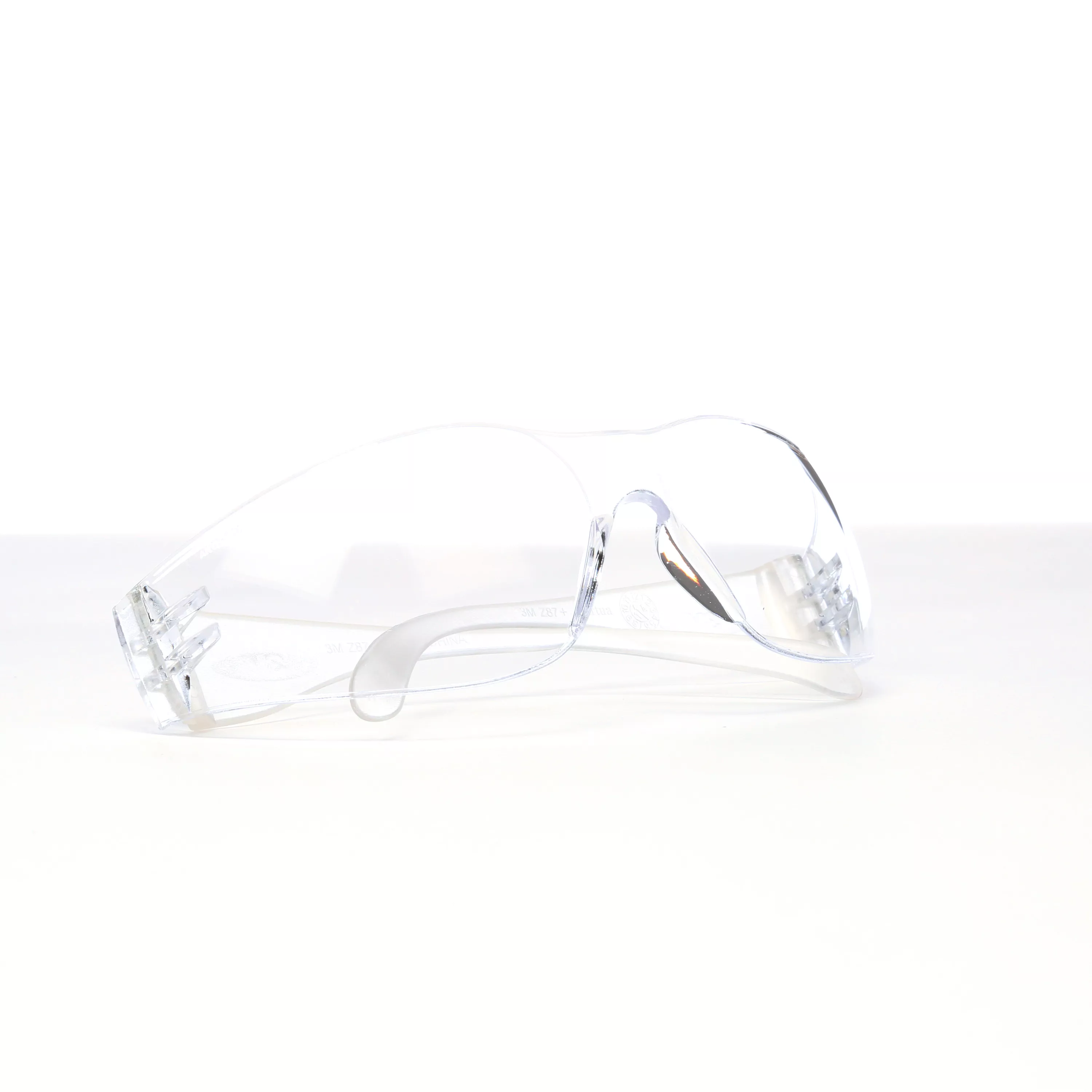 UPC 10078371621046 | 3M™ Virtua™ Protective Eyewear 11329-00000-100 Clear Temples Clear
Anti-Fog Lens