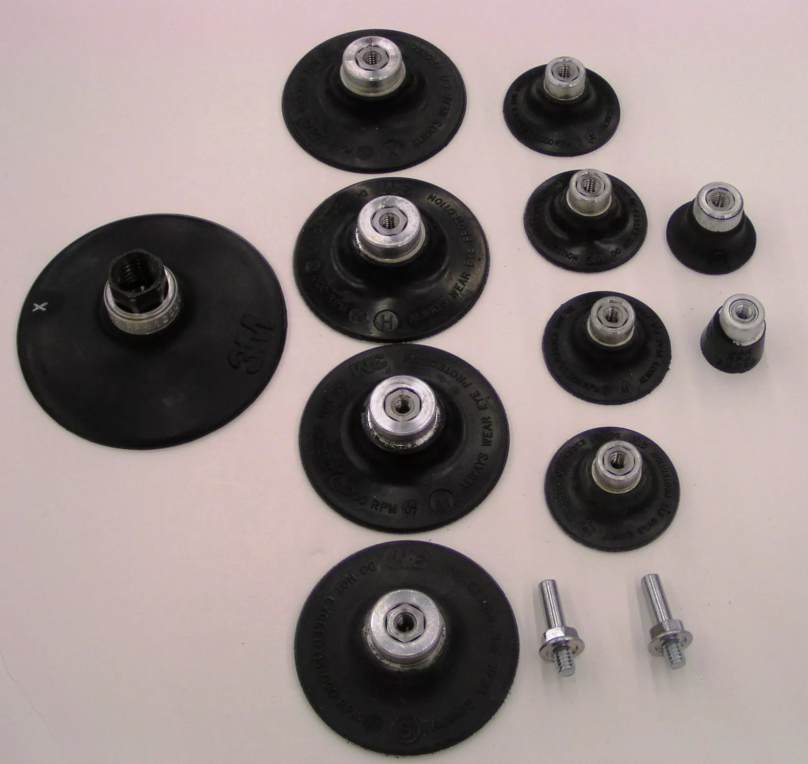 UPC 00051131055384 | 3M™ Roloc™ Disc Pad Assembly 05538