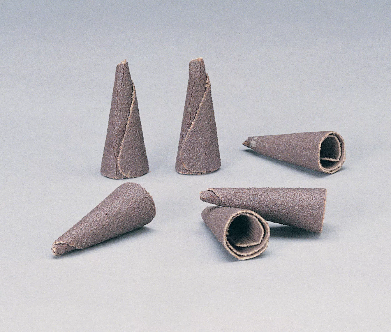 SKU 7100119537 | Standard Abrasives™ Aluminum Oxide Tapered Cone Point