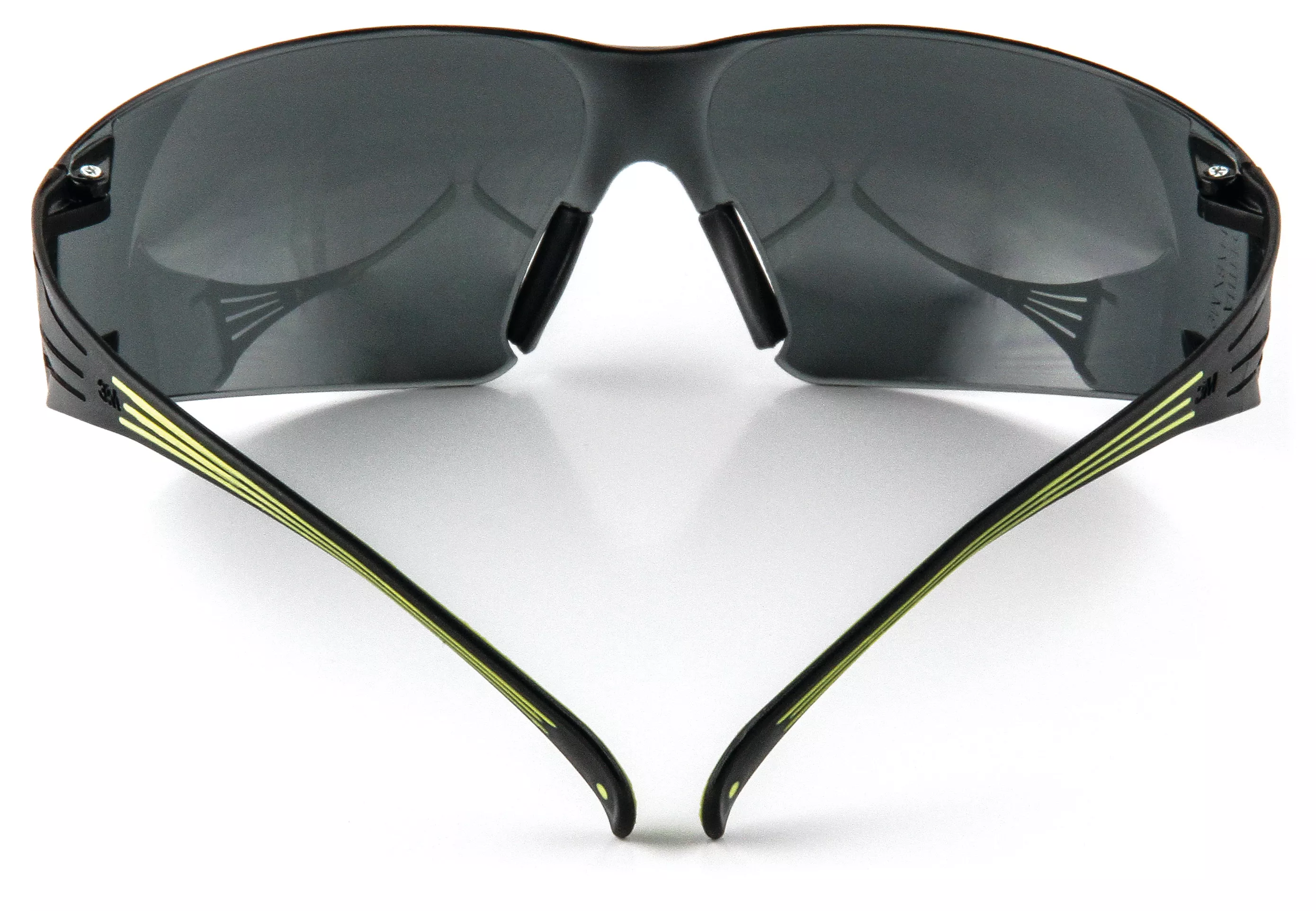 SKU 7100112433 | 3M™ SecureFit™ Protective Eyewear SF402AF