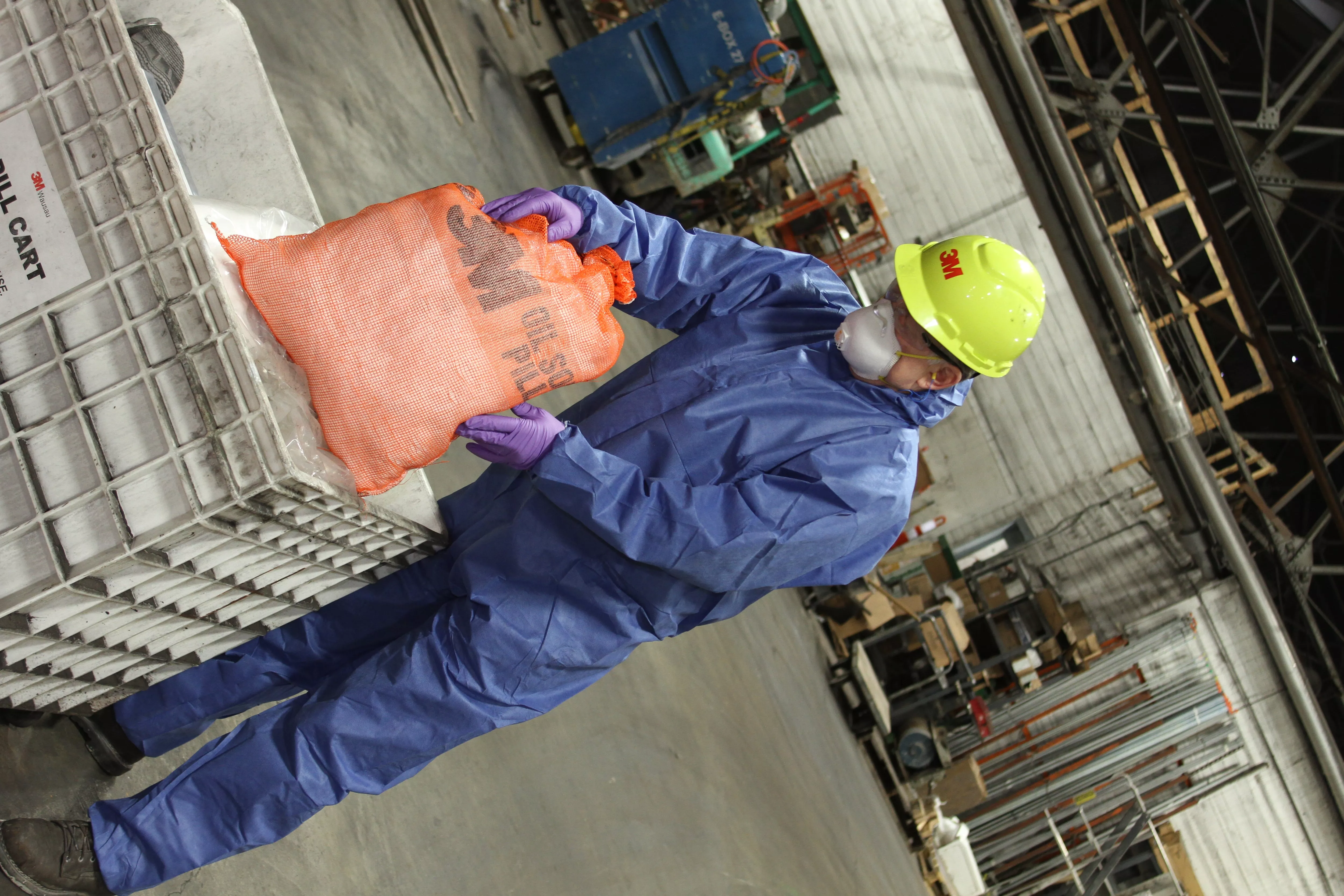 UPC 04046719400553 | 3M™ Disposable Protective Coverall 4515-L Blue