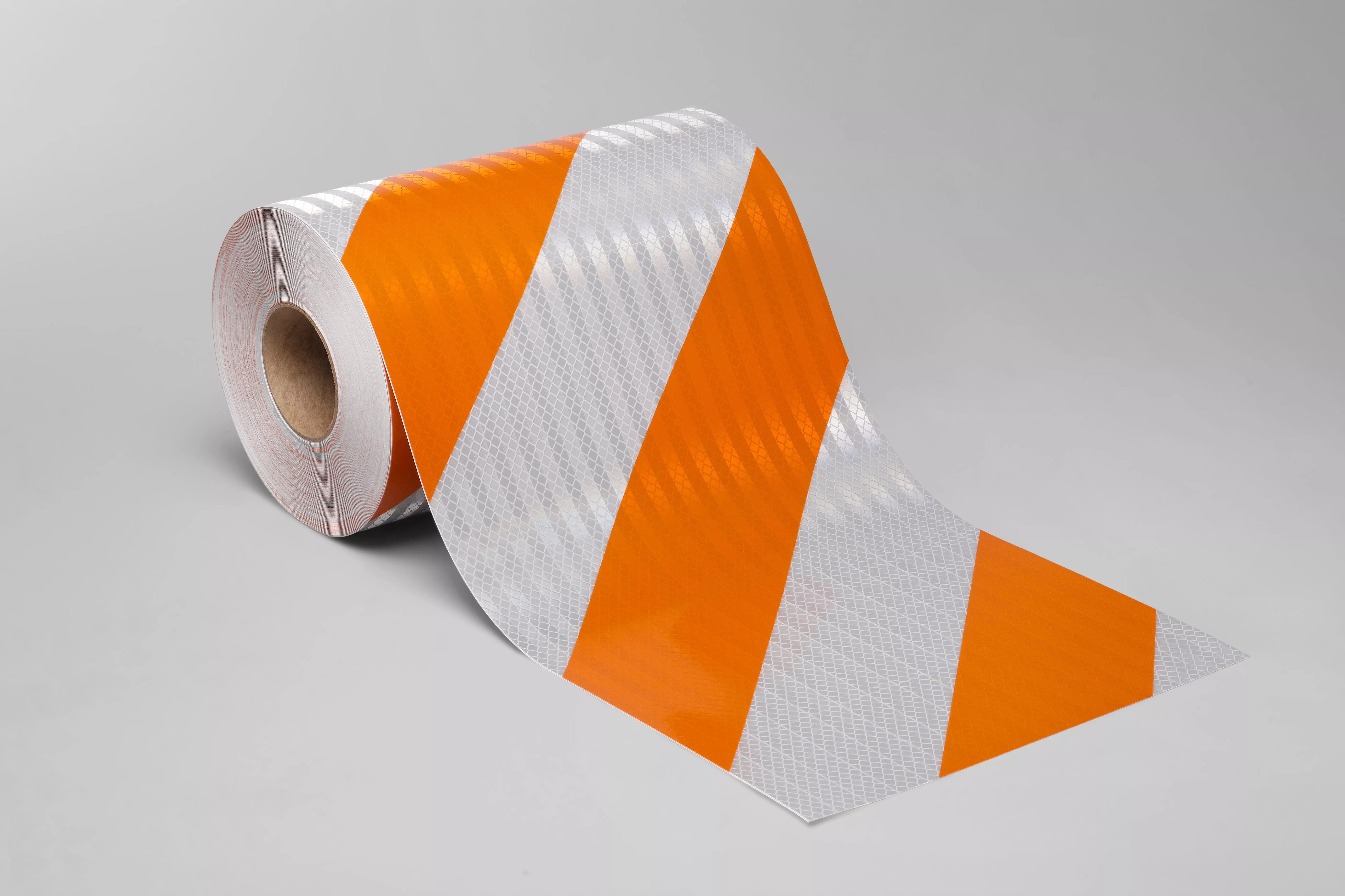 3M™ Flexible Prismatic Reflective Barricade Sheeting 3334R Orange/White, 4 in stripe/right, 12 in x 50 yd