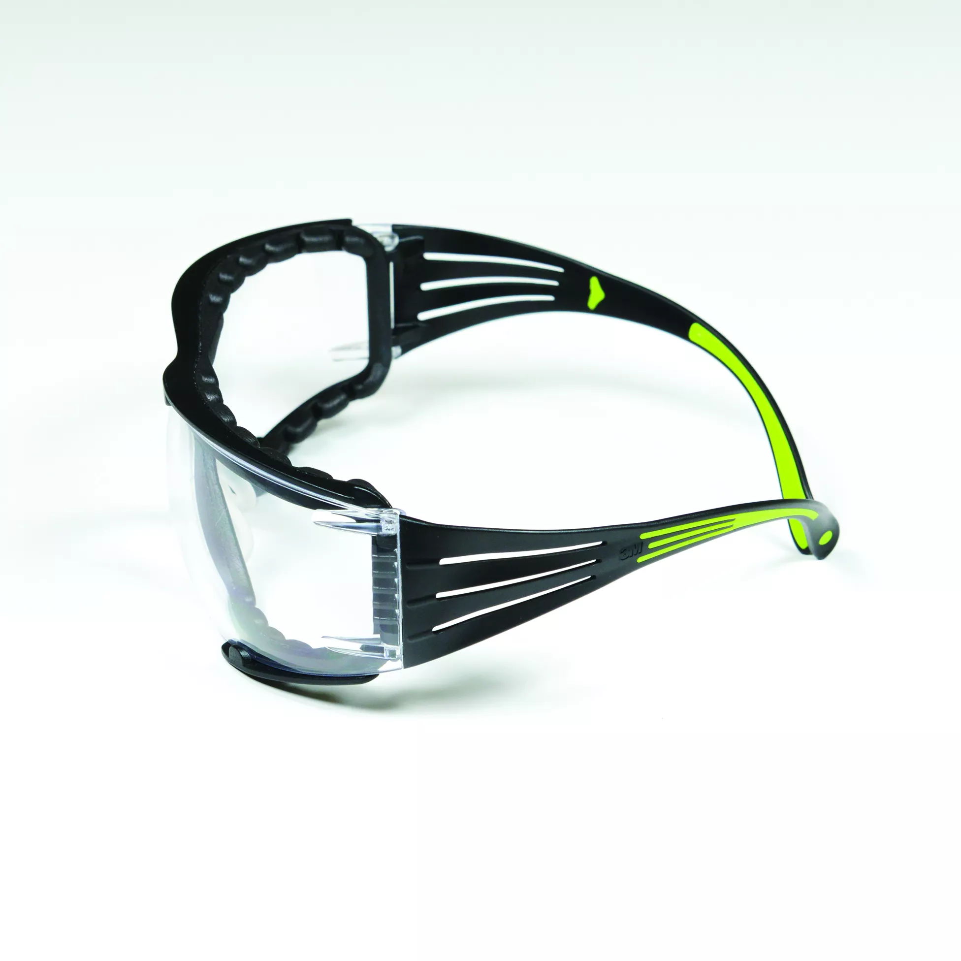 SKU 7100112131 | 3M™ SecureFit™ Safety Glasses SF401AF-FM