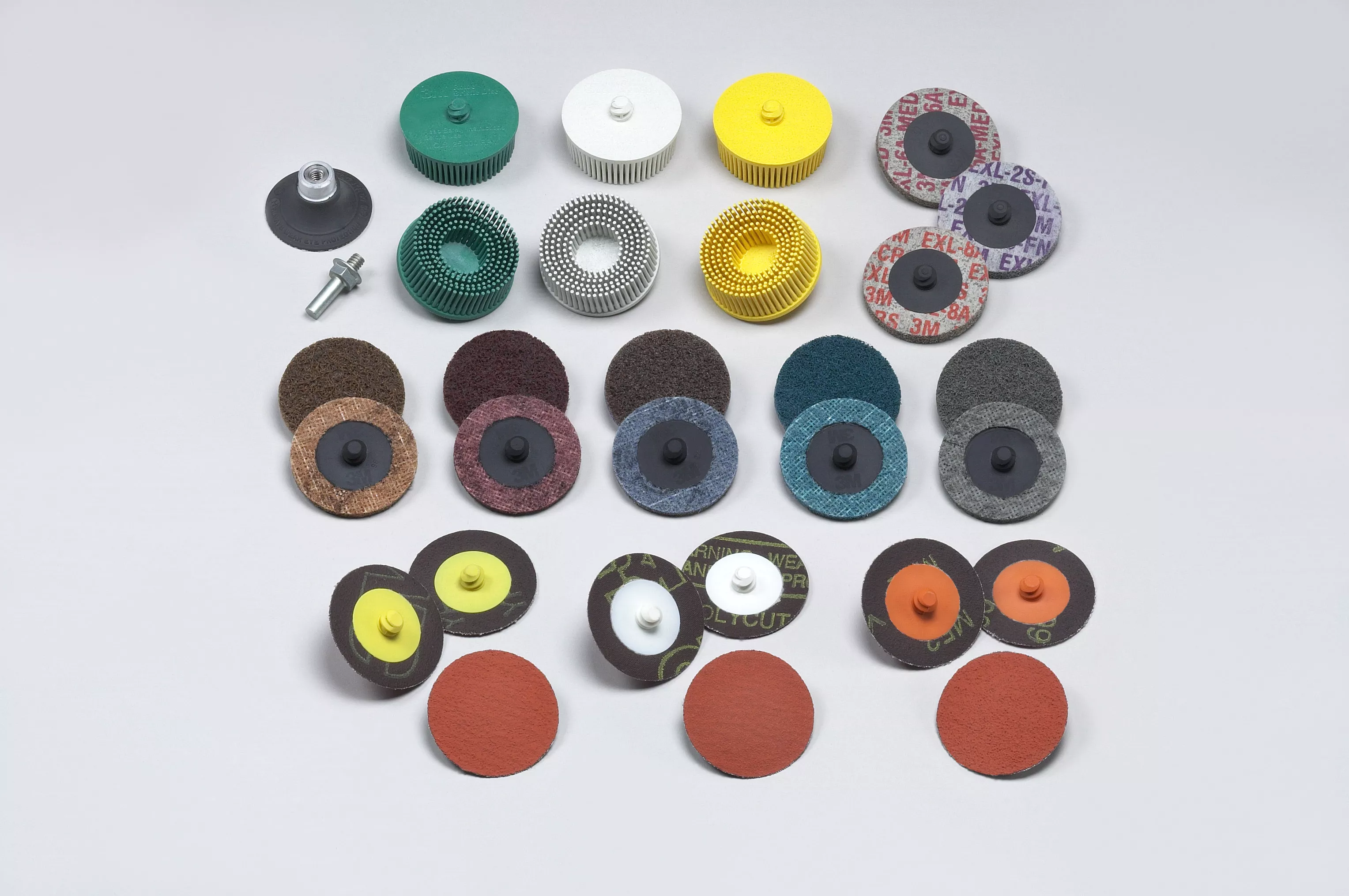 SKU 7000120923 | 3M™ Roloc™ Bristle Disc Kit 982RS